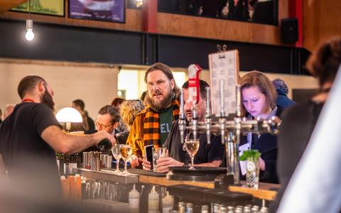 MKT - Cut Bar - Kate Hockenhull